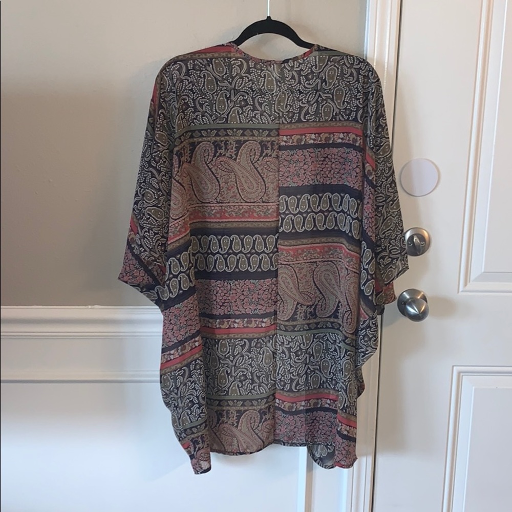 Kimono - Picture 4 of 4